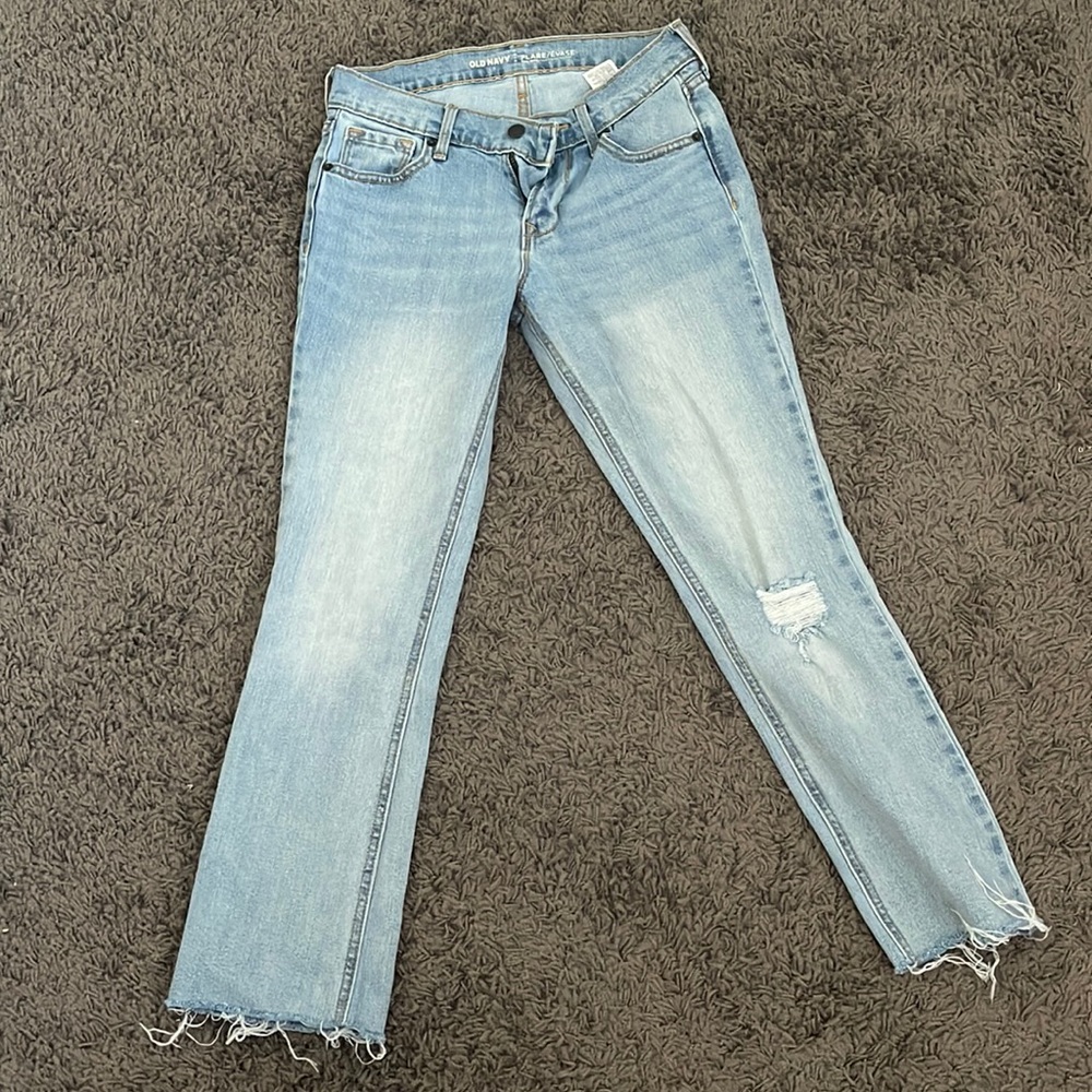 Never worn Old Navy Flare, Mid-Rise Jeans - Size 0 Regular/ 0 Standard